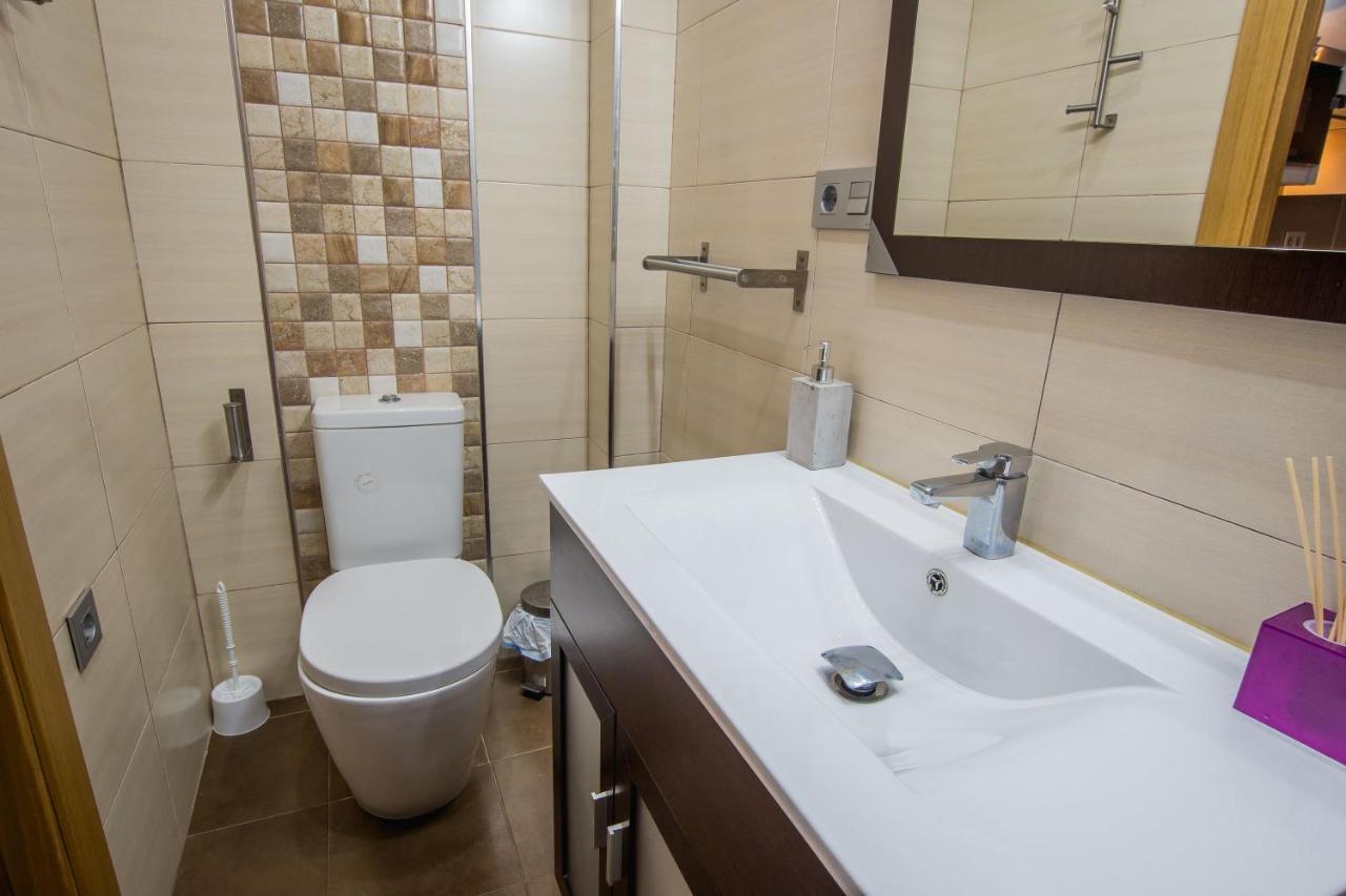 Apartamento céntrico a 10 minutos de la Alhambra con parking gratis Granada Exterior foto